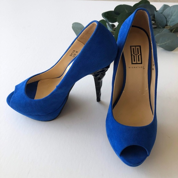Signature Blue Suede Stiletto's - Picture 3 of 6